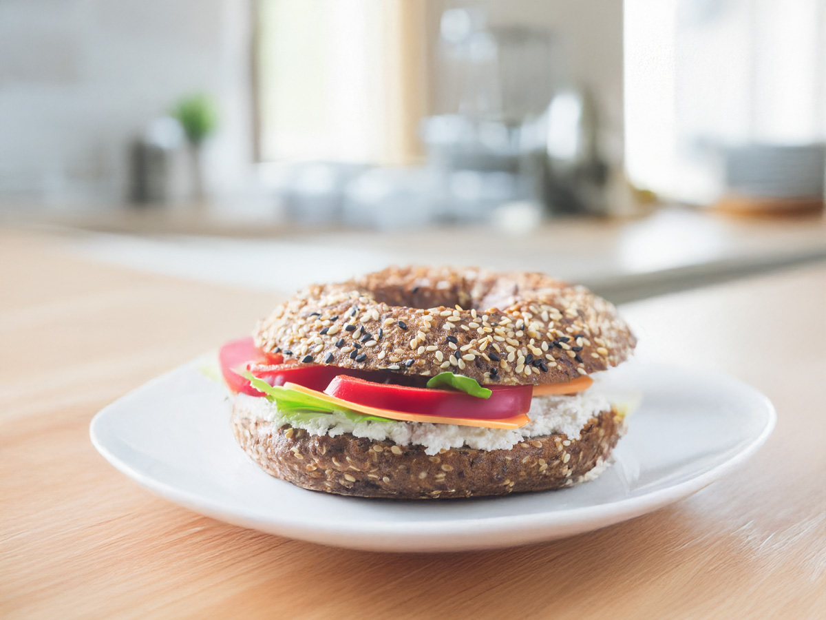 Üç Peynirli Bagel Sandviç