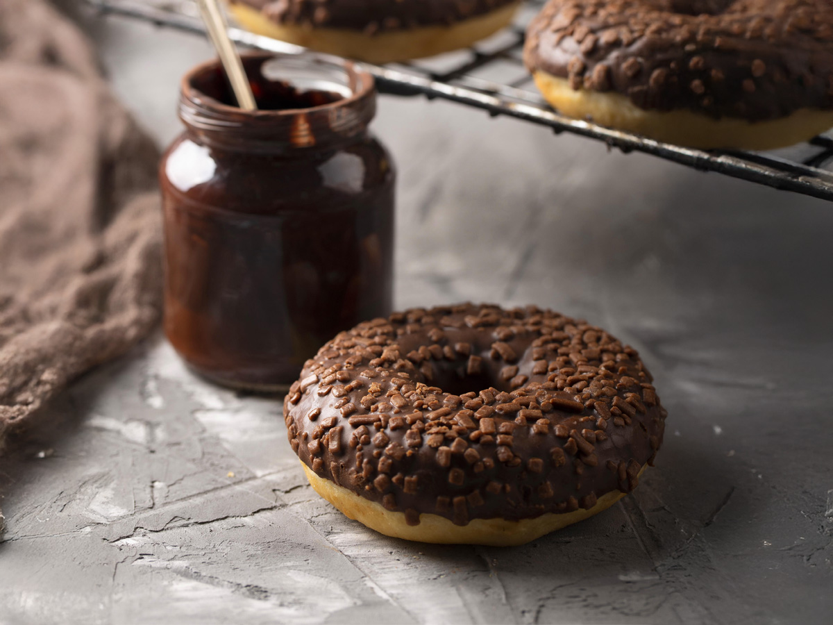 Fındıklı Çikolata Dolgulu Donut